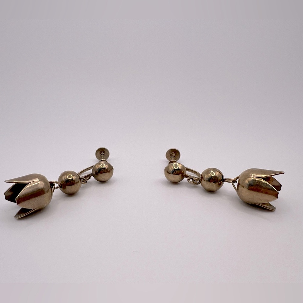 Vintage Dangling Flower Screw Earrings